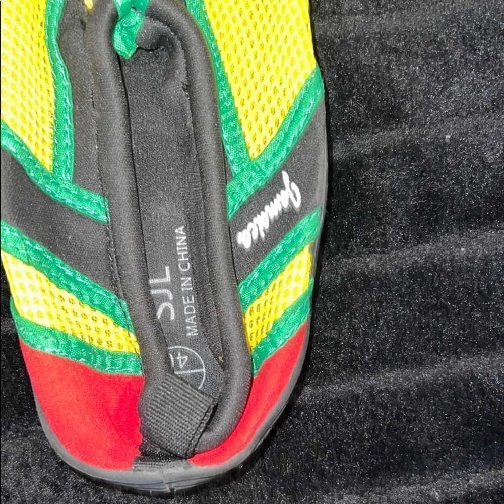 Colorful Water Shoes - Picture 3 of 4